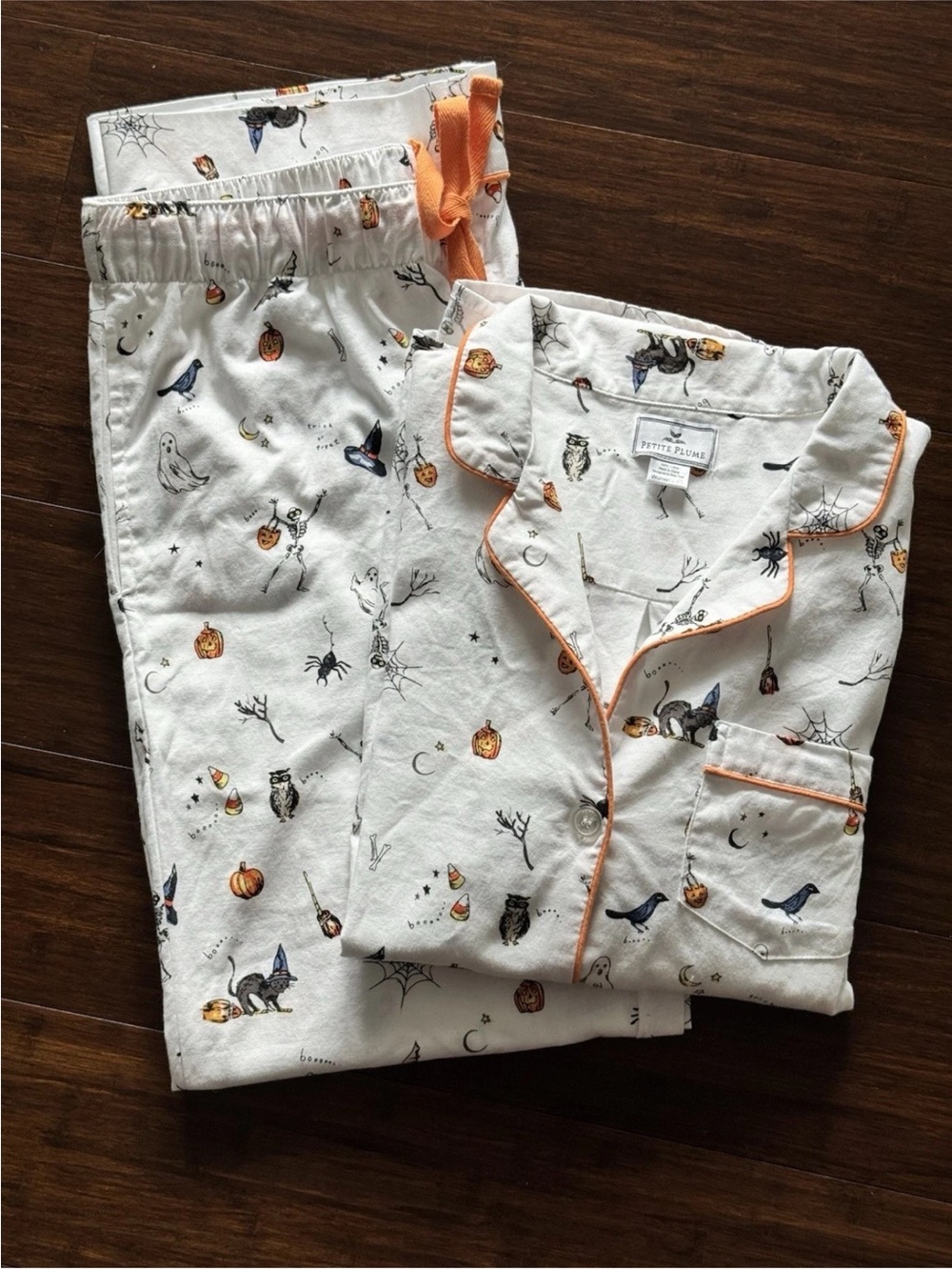 Petite Plume Halloween Women's Twill
Pajama Set in Trick or Treat Size XS